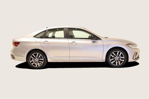 Pyrite Silver Metallic 2025 Volkswagen Jetta 1.5T SE