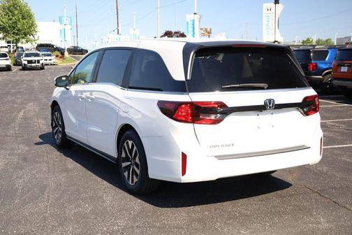 Platinum White Pearl 2026 Honda Odyssey EX-L