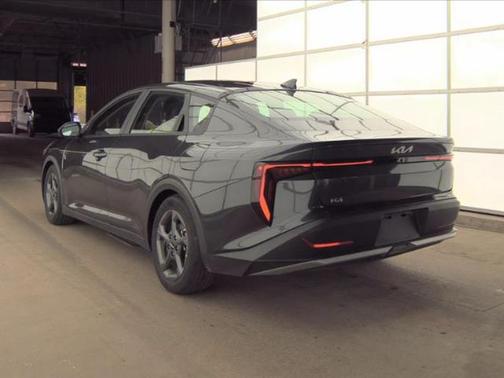 Interstellar Gray 2025 Kia K4 LXS