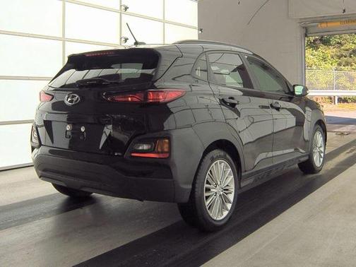 2021 Hyundai KONA SEL