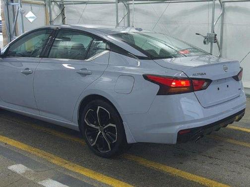Gray Sky Pearl 2025 Nissan Altima SR AWD