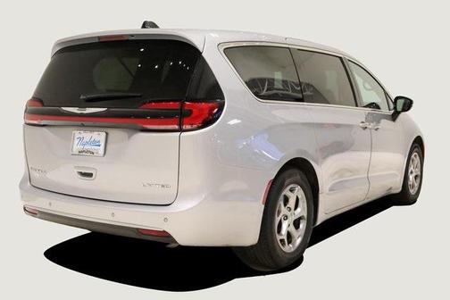 2024 Chrysler Pacifica Limited