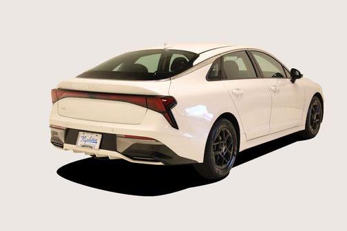 Snow White Pearl 2025 Kia K5 LXS