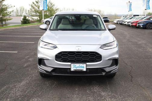 Solar Silver Metallic 2026 Honda HR-V LX