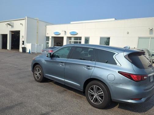 2018 INFINITI QX60 Base