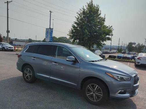 2018 INFINITI QX60 Base
