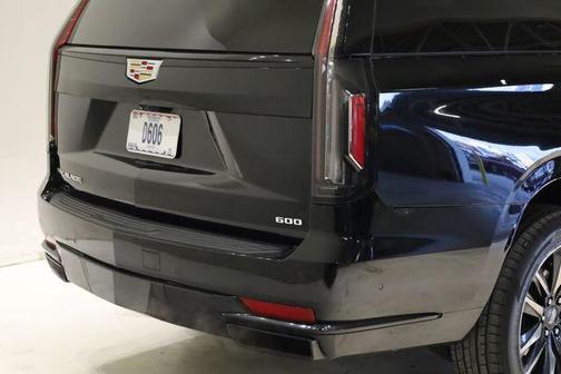 2023 Cadillac Escalade ESV Sport