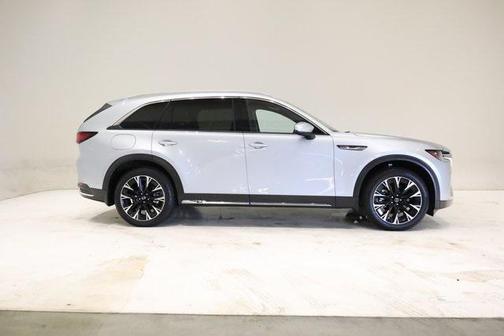 2025 Mazda CX-90 PHEV Premium Plus