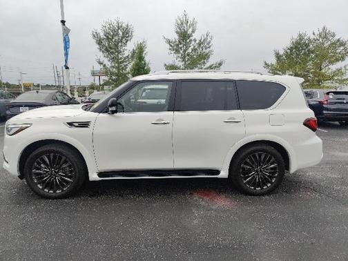 2024 INFINITI QX80 PREMIUM SELECT AWD