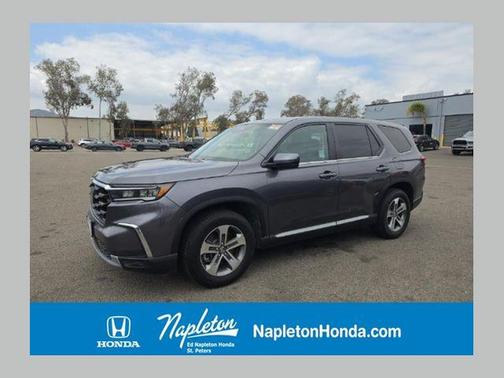 Modern Steel Metallic 2025 Honda Pilot EX-L