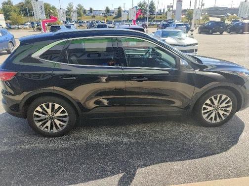 2021 Ford Escape Titanium