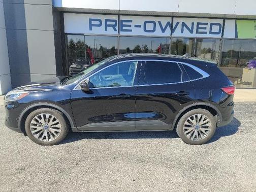 2021 Ford Escape Titanium