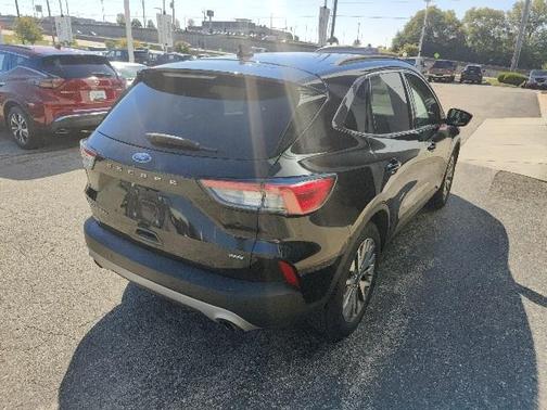 2021 Ford Escape Titanium