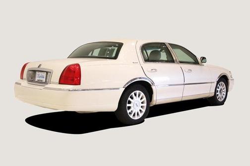 2007 Lincoln Town Car Signature