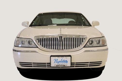2007 Lincoln Town Car Signature