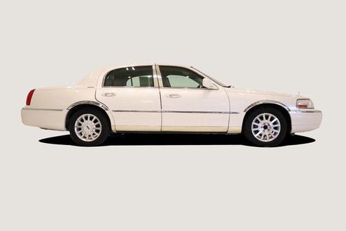 2007 Lincoln Town Car Signature
