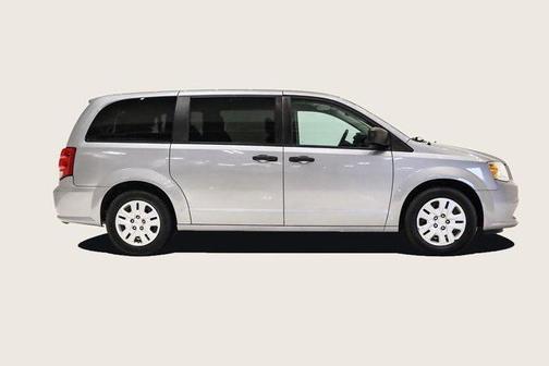 2020 Dodge Grand Caravan SE