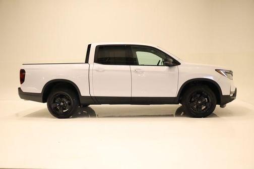 Platinum White Pearl 2026 Honda Ridgeline Black