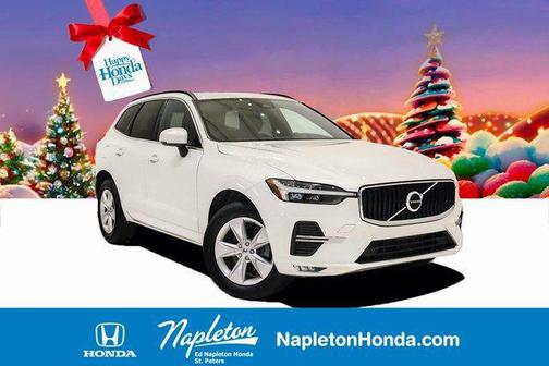 2022 Volvo XC60 B5 Momentum