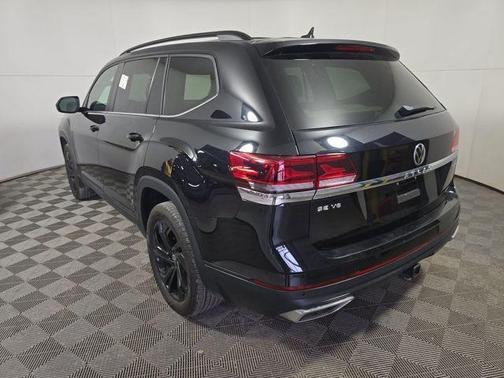 2022 Volkswagen Atlas 3.6L SE w/Technology