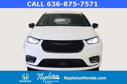 2023 Chrysler Pacifica Hybrid Limited