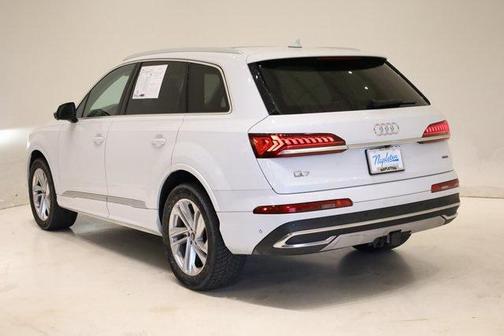 2022 Audi Q7 55 Premium Plus