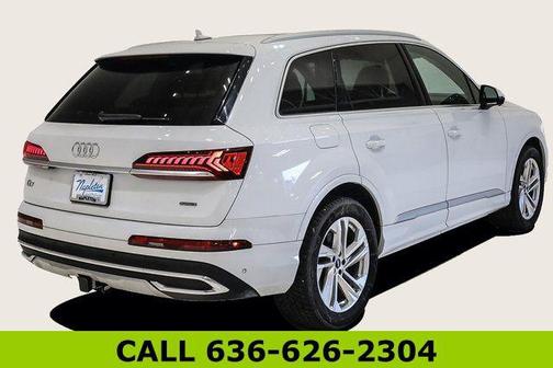 2022 Audi Q7 55 Premium Plus