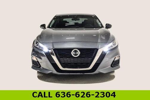2022 Nissan Altima SR FWD