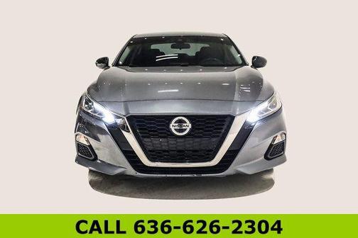 2022 Nissan Altima SR FWD