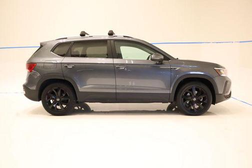 Platinum Gray Metallic 2023 Volkswagen Taos 1.5T SE