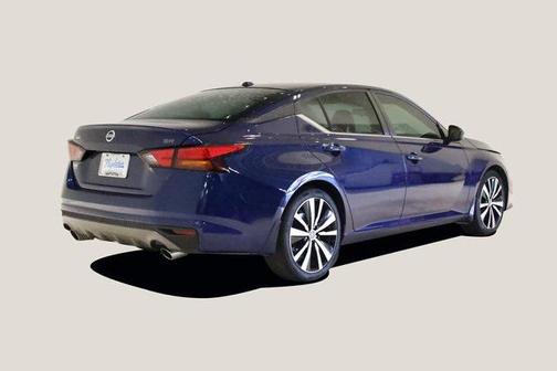 2020 Nissan Altima SR FWD