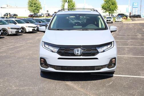 Sonic Gray Pearl 2026 Honda Odyssey Elite