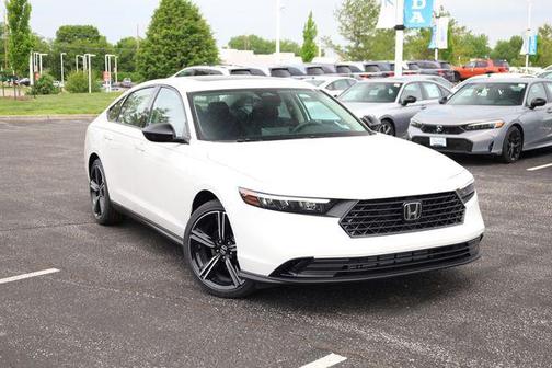 Platinum White Pearl 2026 Honda Accord SE