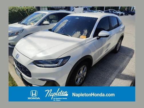 Platinum White Pearl 2025 Honda HR-V LX