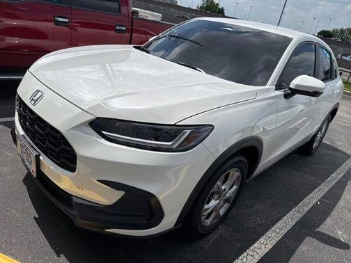 Platinum White Pearl 2025 Honda HR-V LX