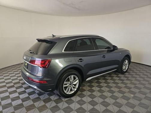 2023 Audi Q5 45 S line Premium