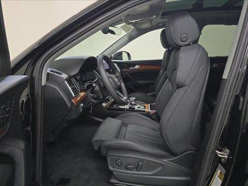 Black Metallic 2022 Audi Q5 45 S line Prestige