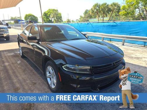 Pitch Black Clearcoat 2023 Dodge Charger SXT