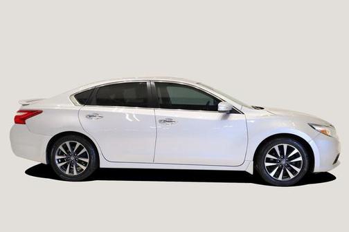 2017 Nissan Altima 2.5 SV