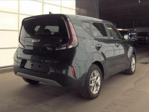 Gray 2025 Kia Soul LX