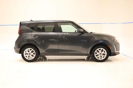 Gray 2025 Kia Soul LX