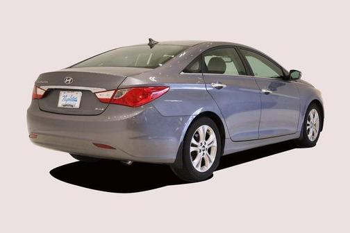 2011 Hyundai SONATA Limited