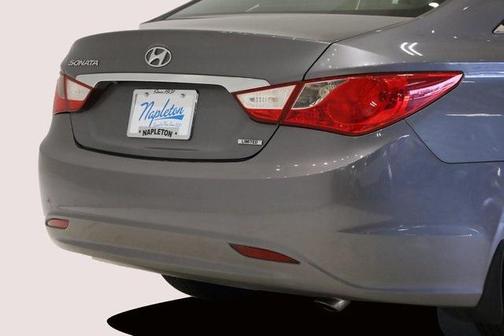 2011 Hyundai SONATA Limited