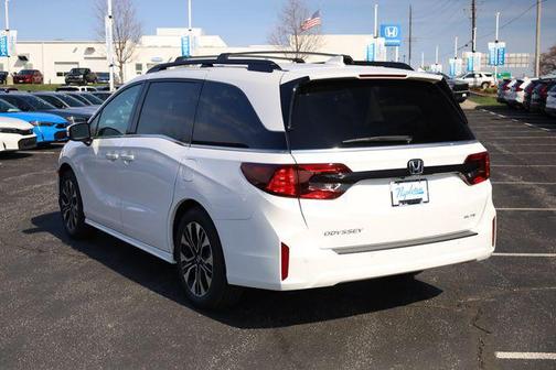 Platinum White 2026 Honda Odyssey Elite