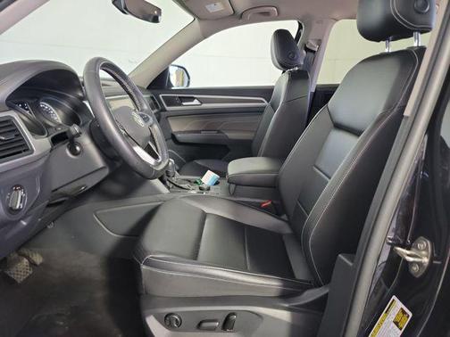 2021 Volkswagen Atlas 3.6L SE w/Technology