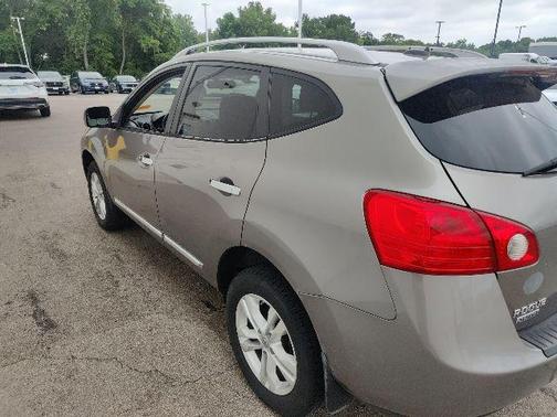 Platinum Graphite 2015 Nissan Rogue Select S
