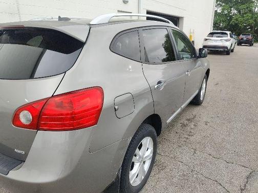 Platinum Graphite 2015 Nissan Rogue Select S