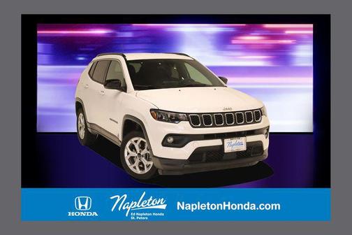 Bright White Clearcoat 2025 Jeep Compass Latitude