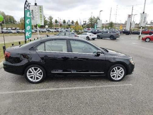 2017 Volkswagen Jetta 1.8T SEL