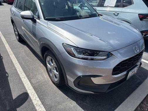 Lunar Silver Metallic 2024 Honda HR-V LX